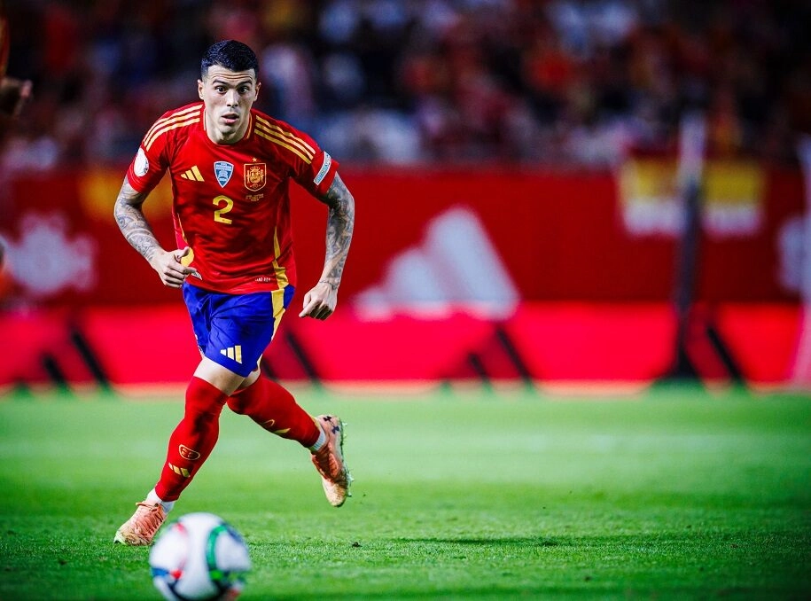 Barcelona đưa ra mức giá " Bèo" cho Pedro Porro